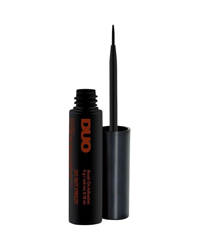 MAC Duo Brush on Striplash Adhesive