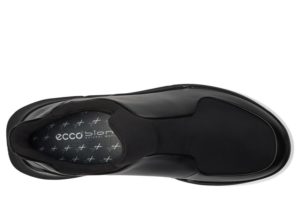 ECCO Biom 2.2 Traveler Slip-On Sneakers