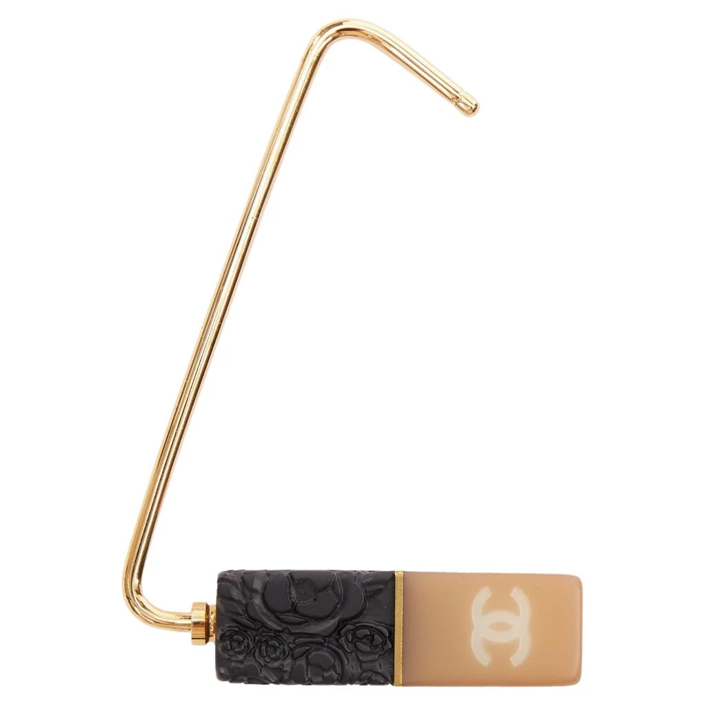 Chanel 07A Camellia Lipstick CC logo nude black g resin purse hook 1