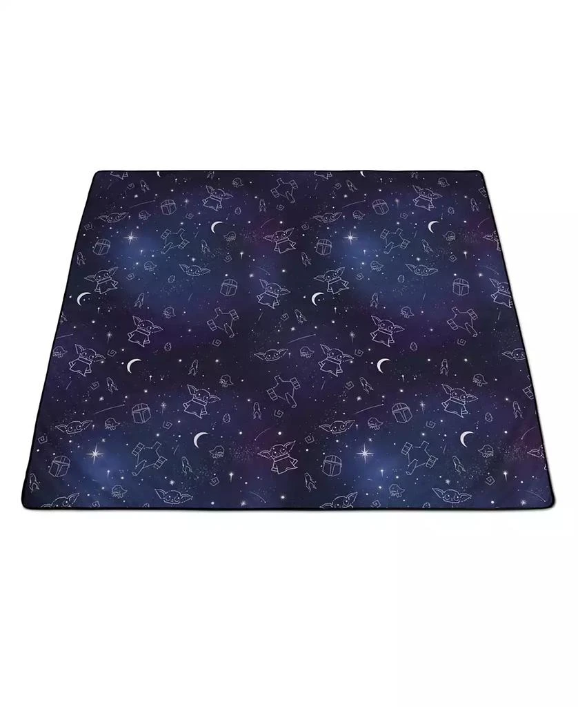 ONIVA Star Wars Mandalorian Grogu Impresa Picnic Blanket, 60" x 50" 4