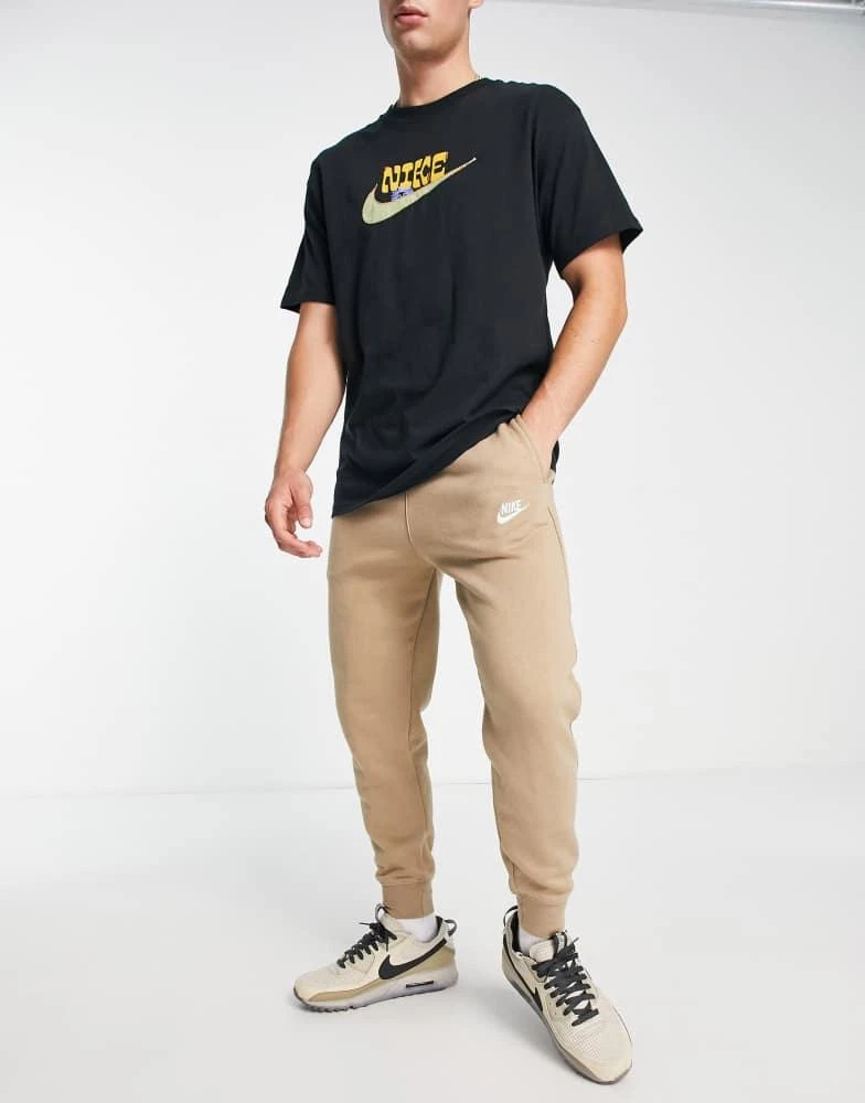 NIKE Nike Club cuffed joggers in khaki 1