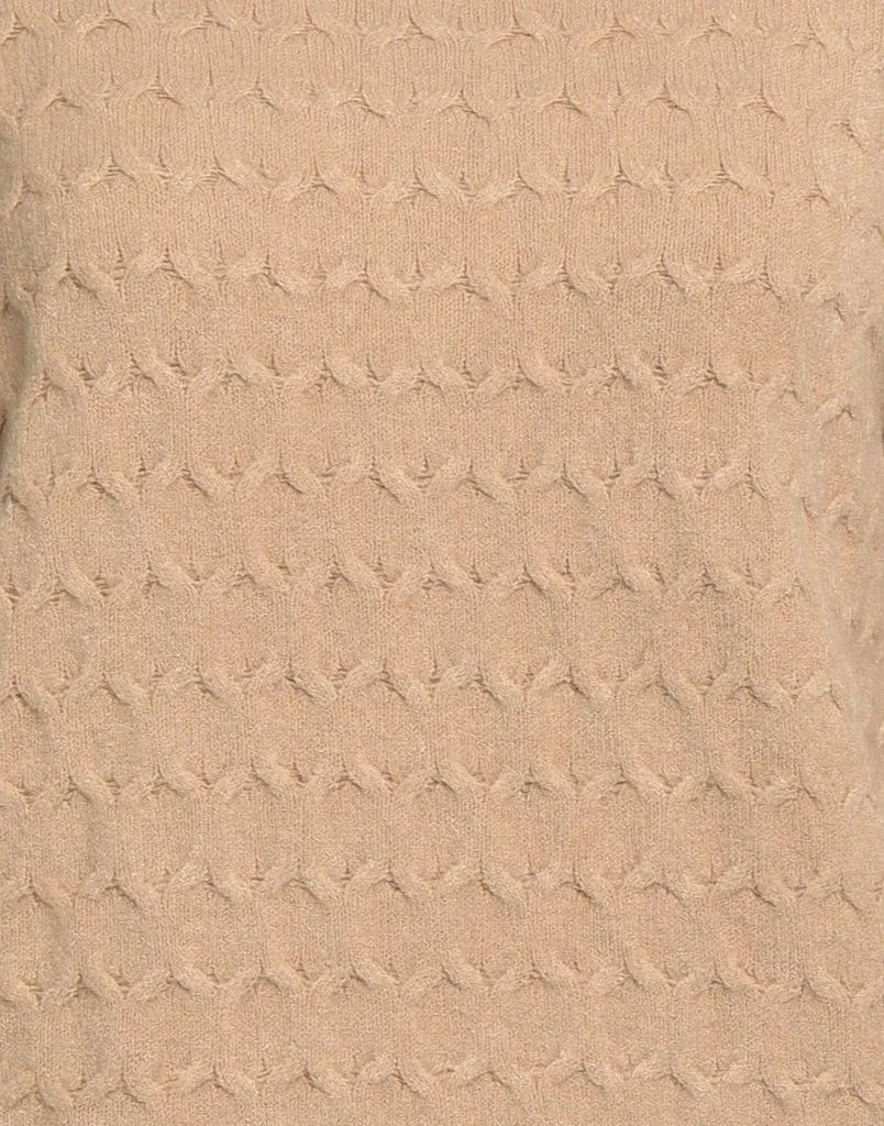 NO-NÀ Sweater 4
