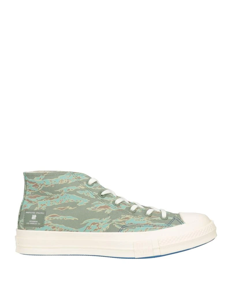 Converse Sneakers 1