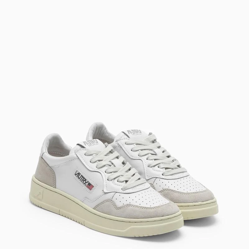 AUTRY White leather Medalist low-top sneakers 2