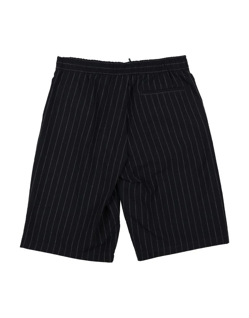 Emporio Armani Shorts 
Bermuda 2