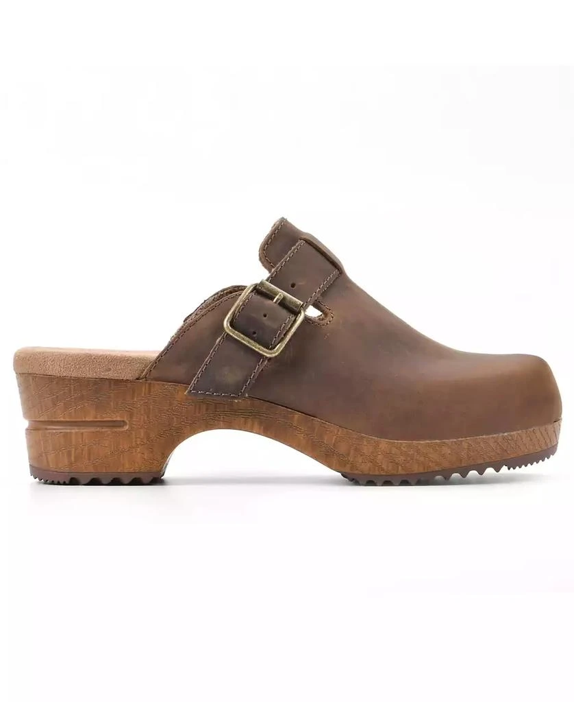 White Mountain Women's Behold Clogs 2