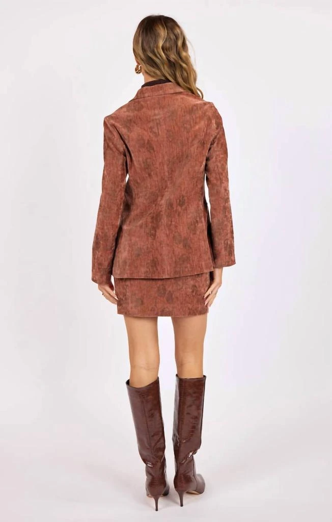 Sage 
Clare Sage 
Clare - Oui Oui Printed Velvet Blazer 4