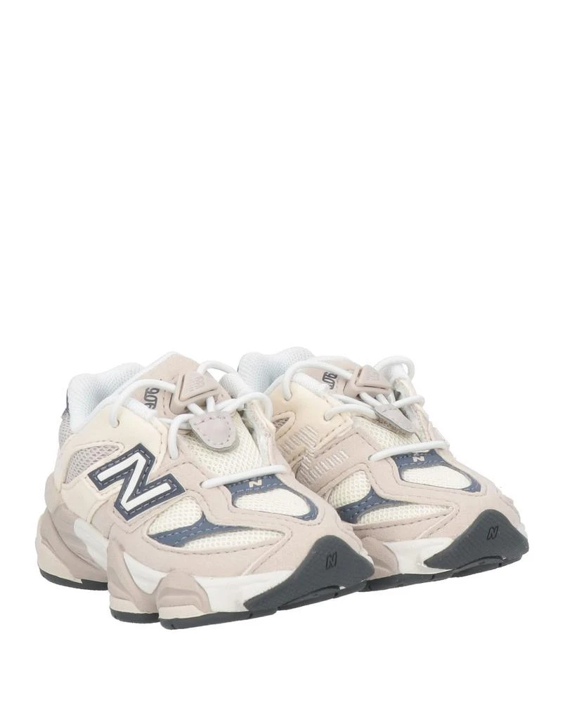 New Balance Sneakers 2