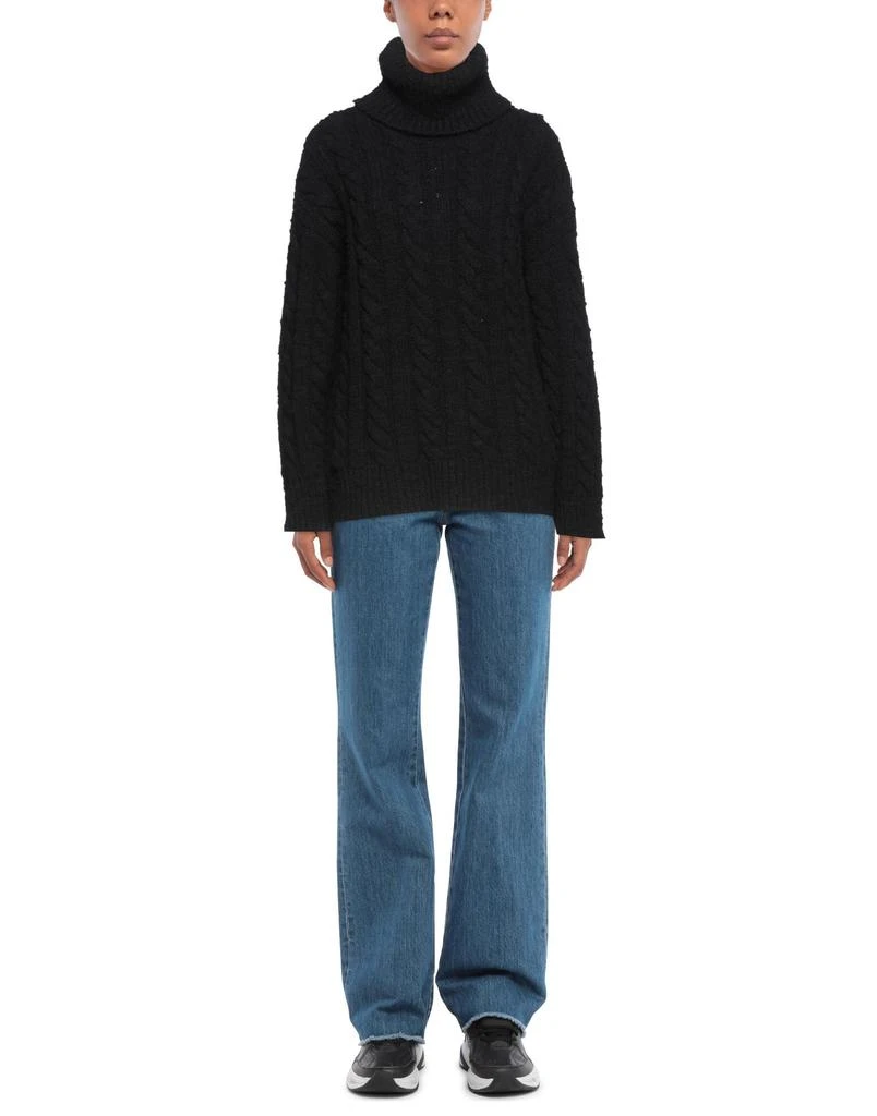 Dolce
Gabbana Turtleneck 2