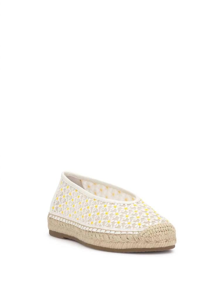 Jessica Simpson Jessica Simpson - Women's Lucciea Daisy Embroidered Ballet Flats