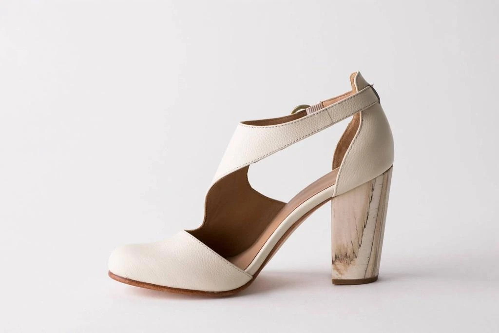 Fortress of Inca Luna Naya Heel In Pebbled Ivory 2