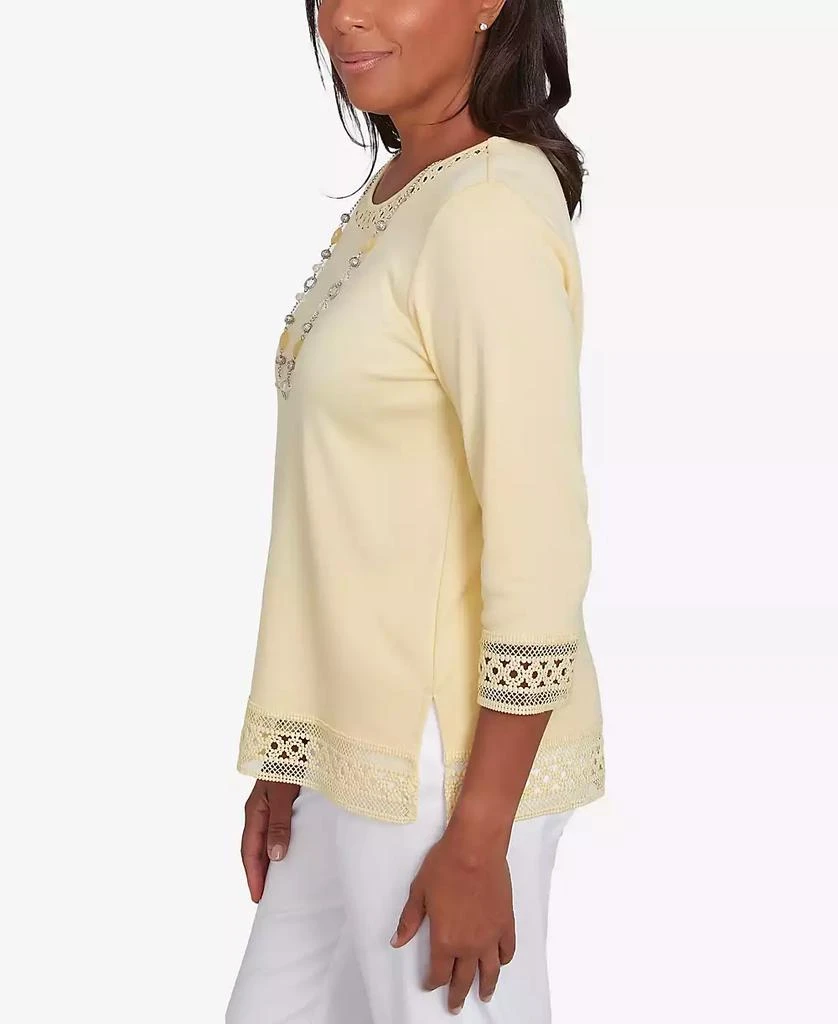 Alfred Dunner Petite Dress Code Solid Lace Trim Top with Necklace 3