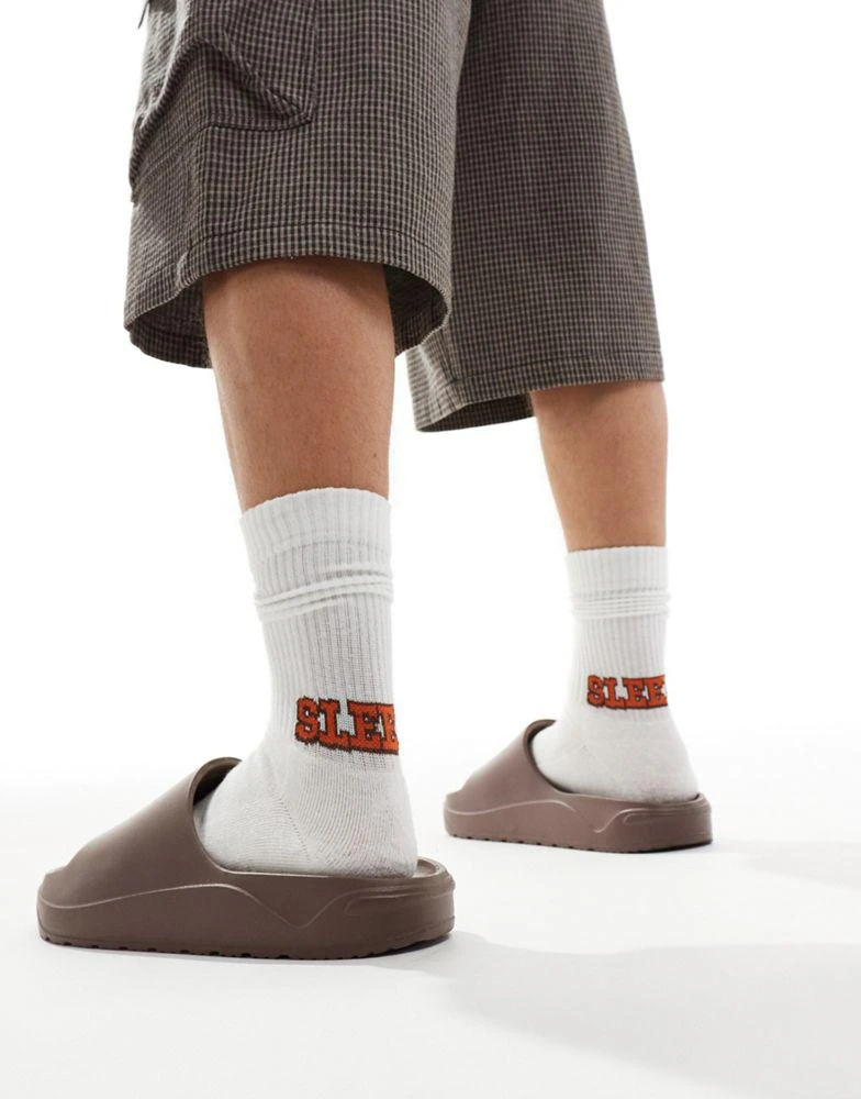 Pull&Bear Pull&Bear chunky slider in brown 2