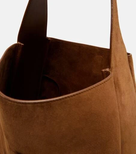 Yves Saint Laurent Le 5 à 7 Supple Large suede shoulder bag 3