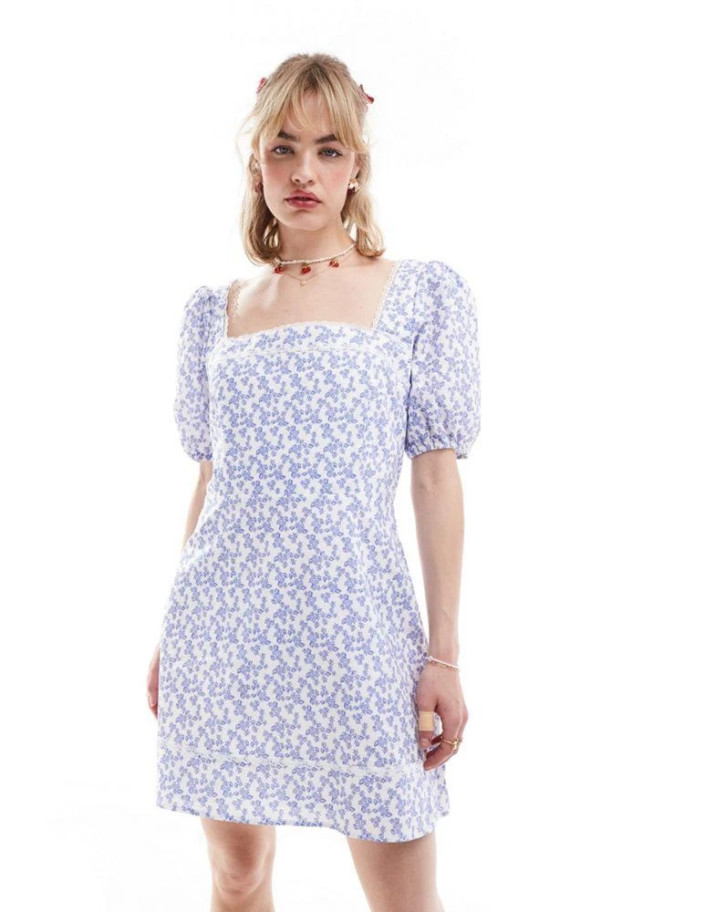 Glamorous Glamorous ditsy print puff sleeve mini dress in blue 3