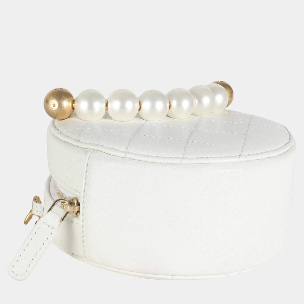 Chanel Chanel White Quilted Lambskin Pearl Round Clutch With Chain 6