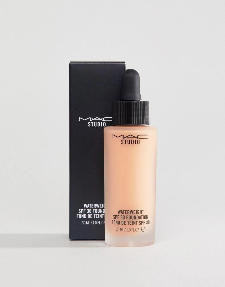 MAC MAC Studio Waterweight SPF 30/PA++ Foundation 9