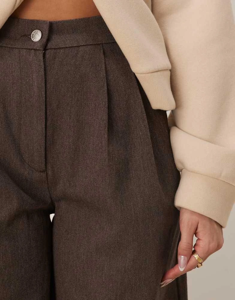 ASOS ASOS DESIGN heavyweight twill pleated trousers in brown 4