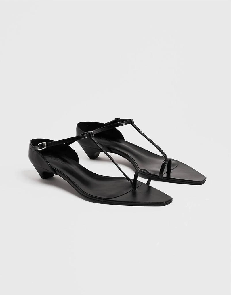 Piéton Women
s Orre T-Strap Sandal In Black