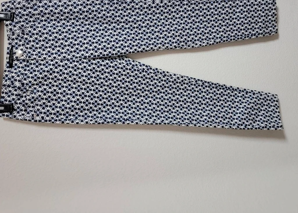 Insight Editions Printed Pant 1