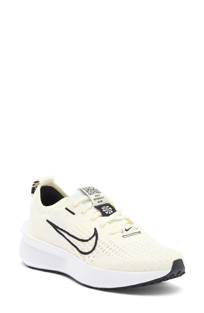 NIKE Interact Run Running Shoe