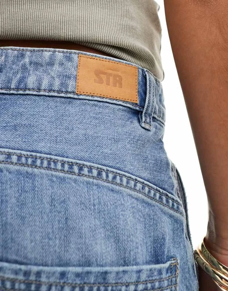 Stradivarius Stradivarius STR baggy jean in medium wash blue 5