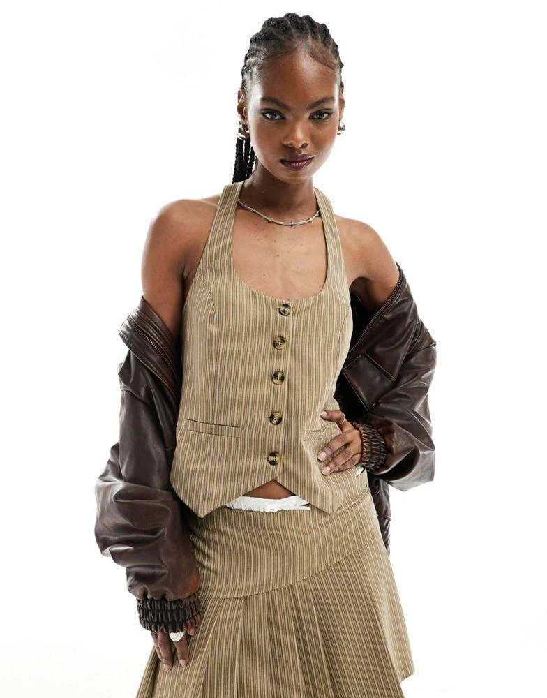 Reclaimed Vintage Reclaimed Vintage waistcoat in brown pinstripe 1