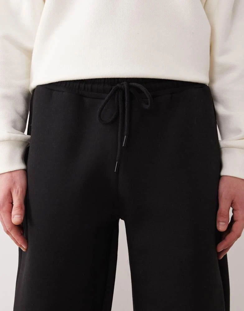 ASOS ASOS DESIGN balloon jogger in black 5