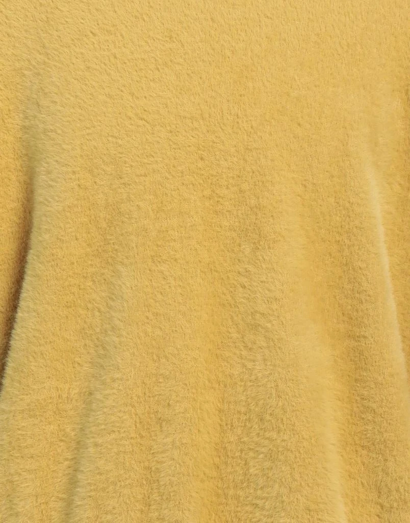 BONSAI Turtleneck 4