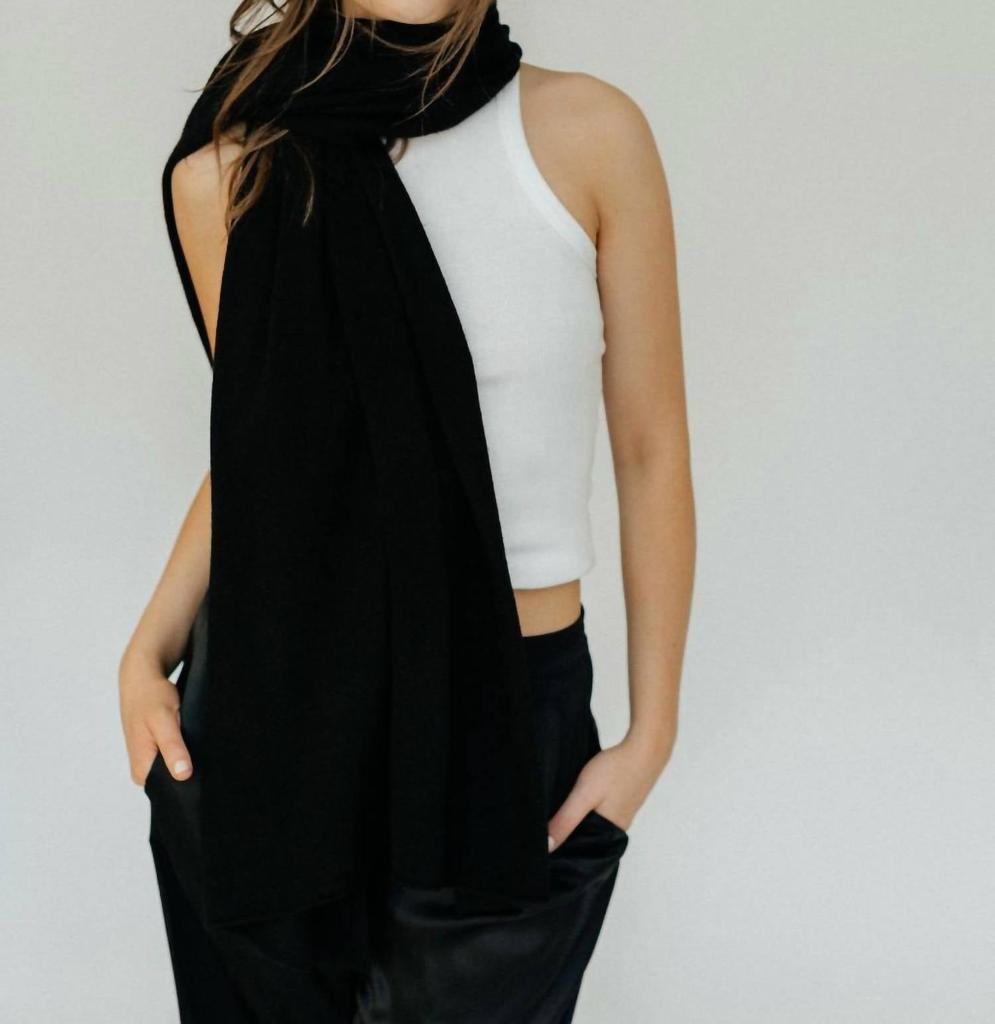 CRUSH CASHMERE Amara Lima Luxe Scarf In Black