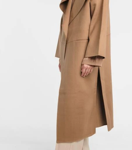 Toteme Signature wool and cashmere coat 5