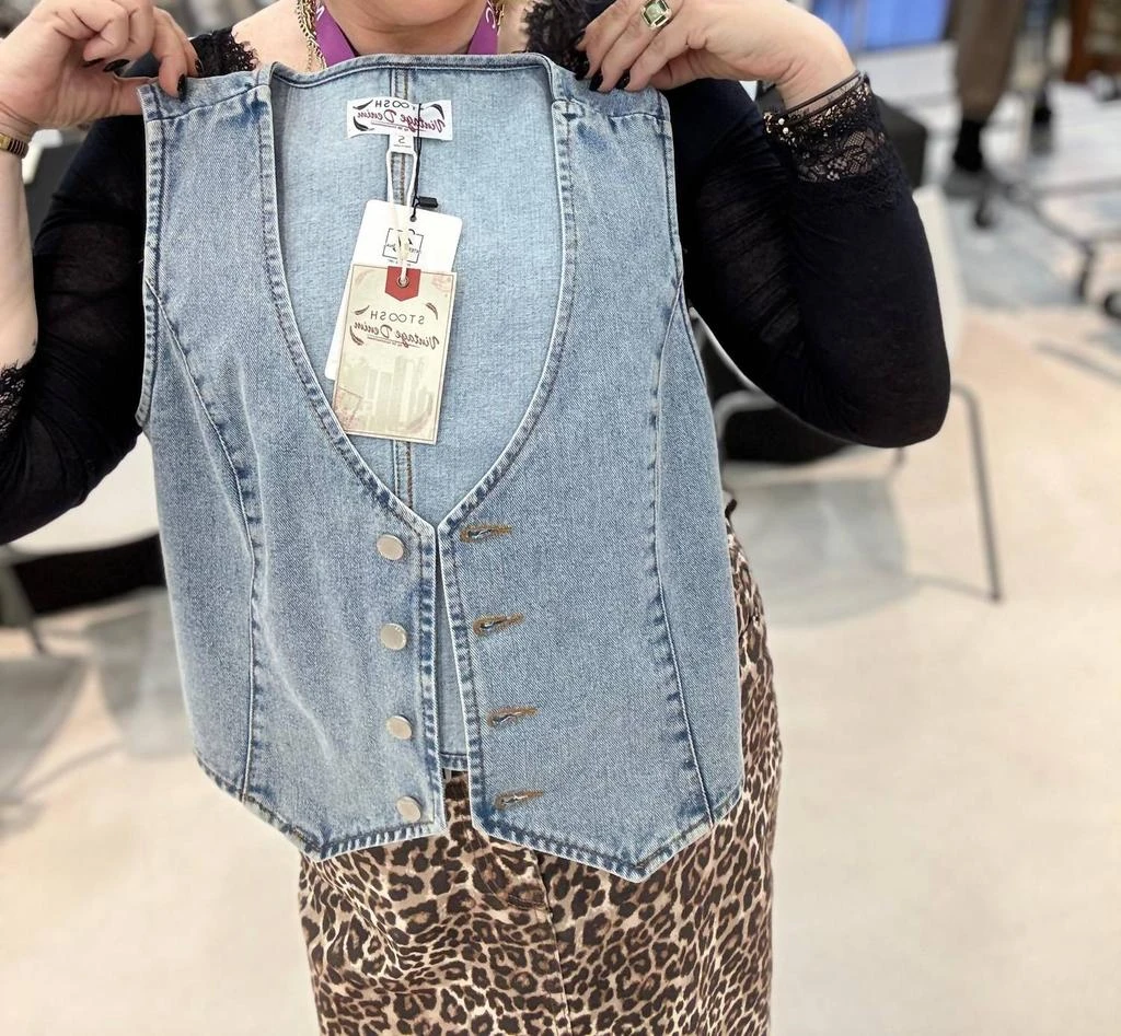 26 International 26 International - Sun Vest 1