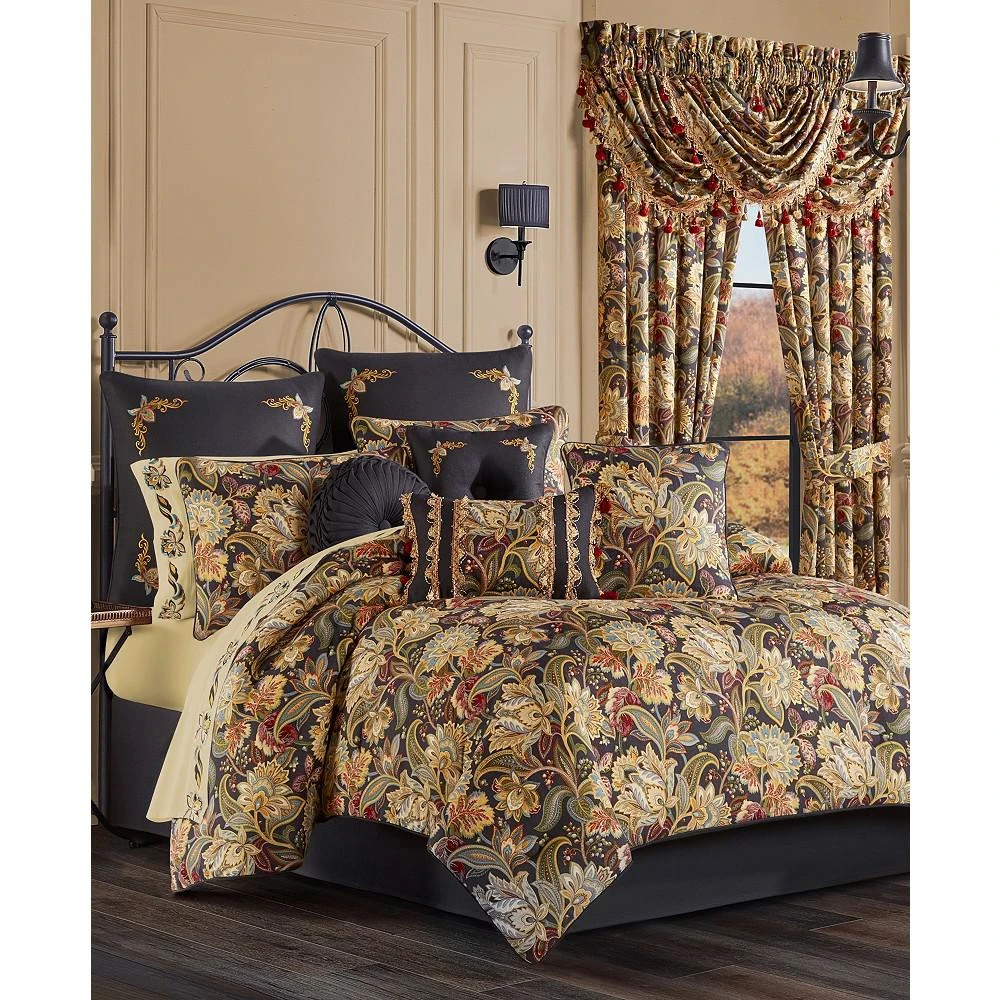 J Queen New York Five Queens Court Stefania Decorative Pillow, 15" x 21" 2