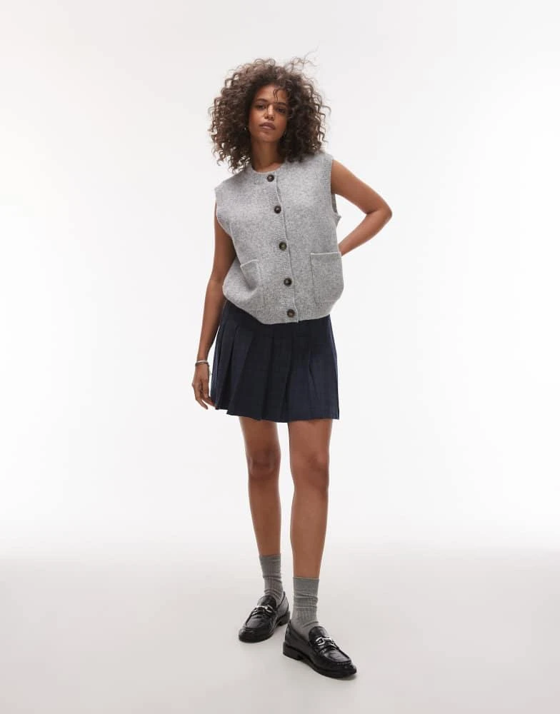 Topshop Topshop knitted oversized crew pocket waistcoat in grey 2