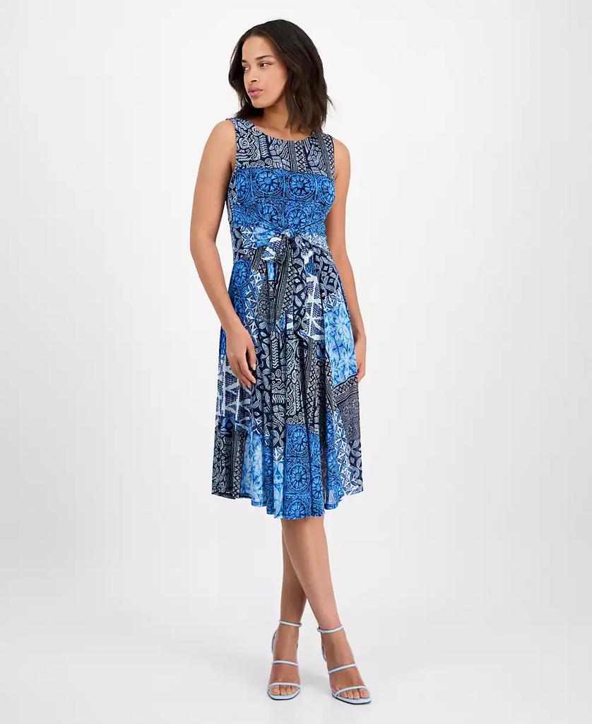Robbie Bee Petite Printed Tie-Waist Sleeveless Dress