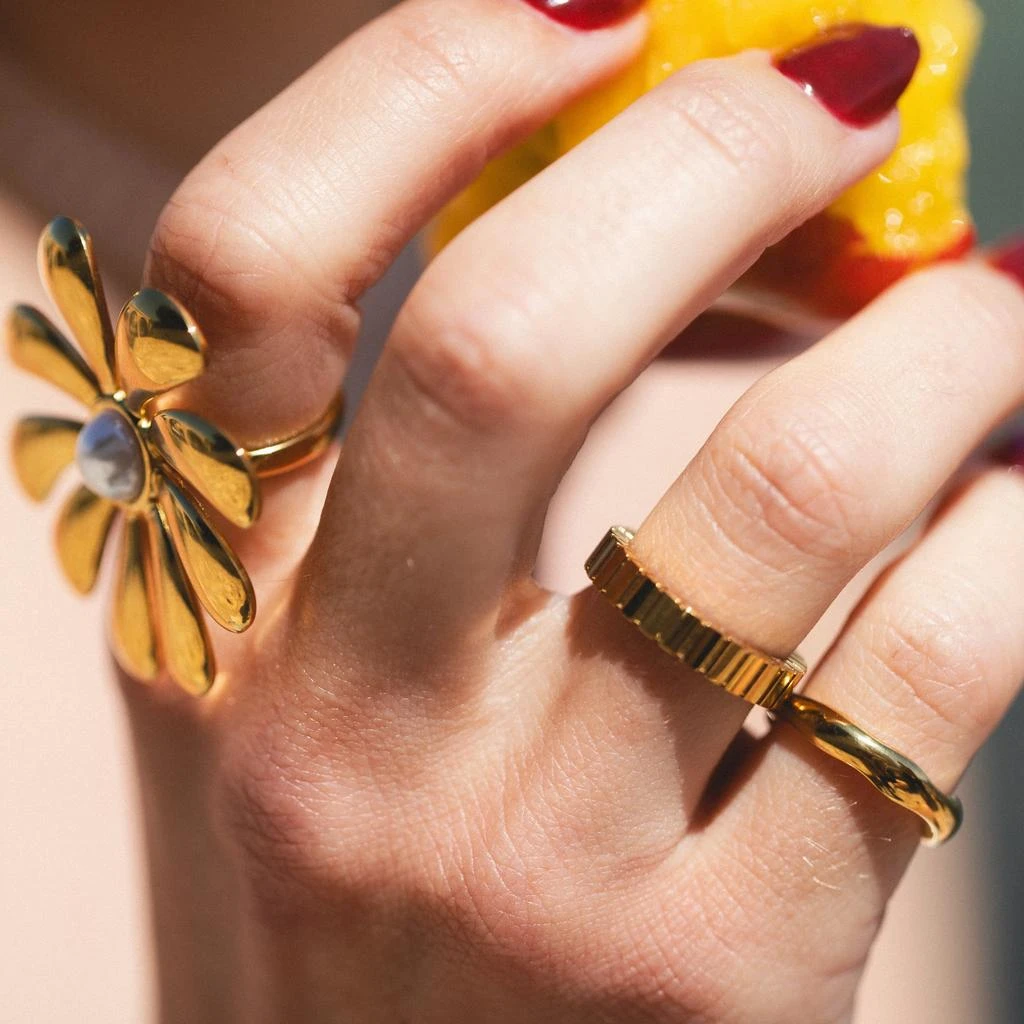 Too Romantic Jewelry Bague Luna