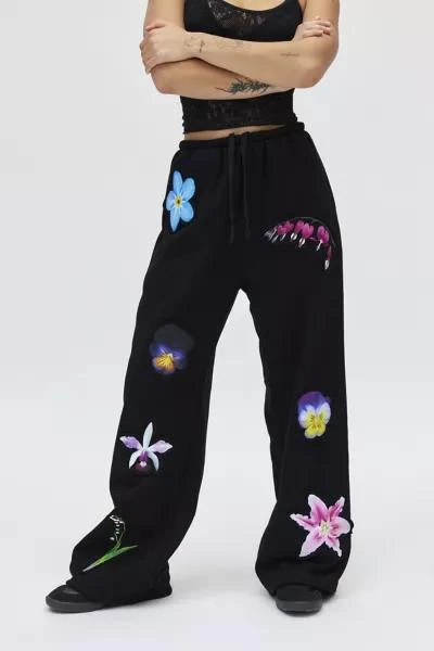 Tyler McGillivary Tyler McGillivary Pansy Embossed Graphic Sweatpant 1