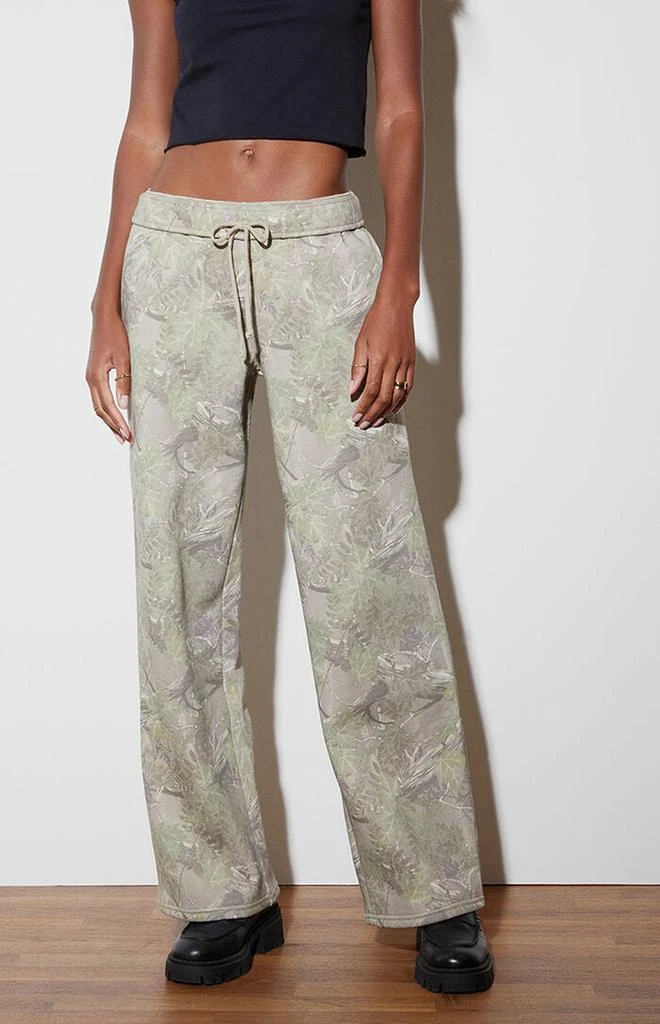 PacSun Tree Camo Baggy Sweatpants 1