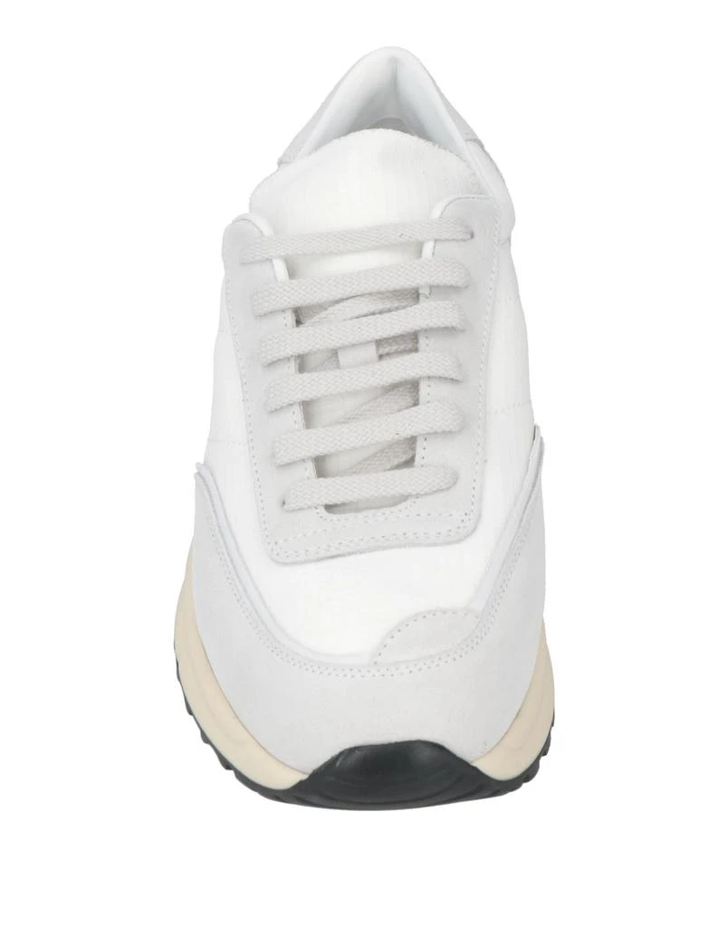 Common Projects Sneakers 4