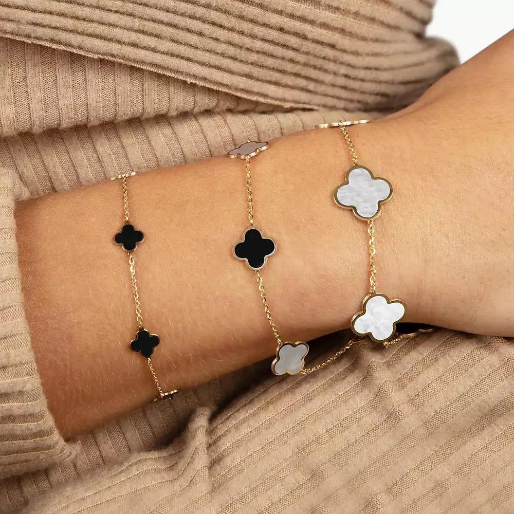The Lovery Mini Onyx Clover Bracelet 14K Yellow Gold 2