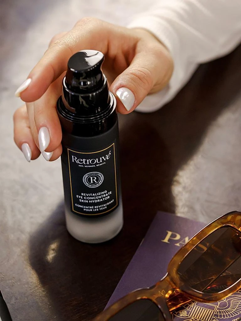 Retrouve Revitalizing Eye Concentrate Skin Hydrator 3