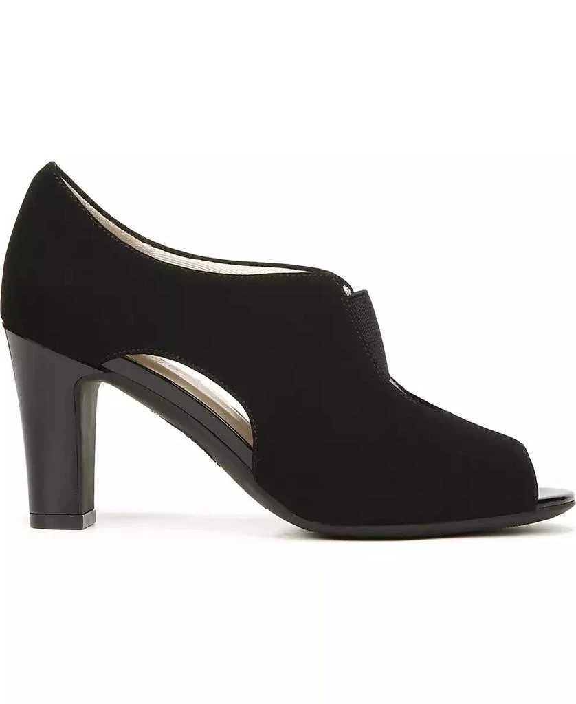 LifeStride Carla Pumps 2