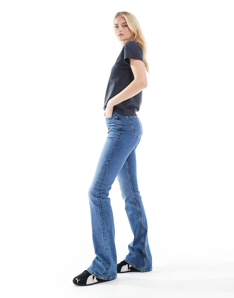 ASOS ASOS DESIGN Tall mid rise flare jeans in authentic dark midwash 3