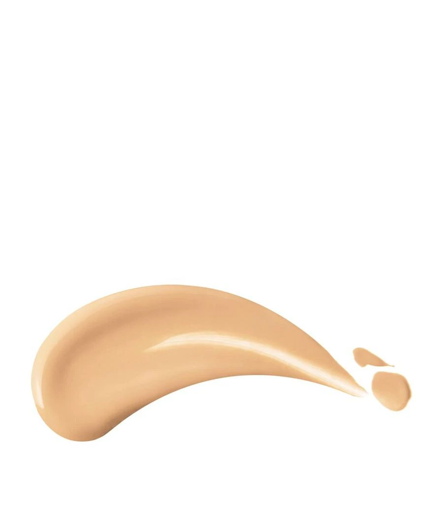 Shiseido Revitalessence Skin Glow Foundation SPF 30 2