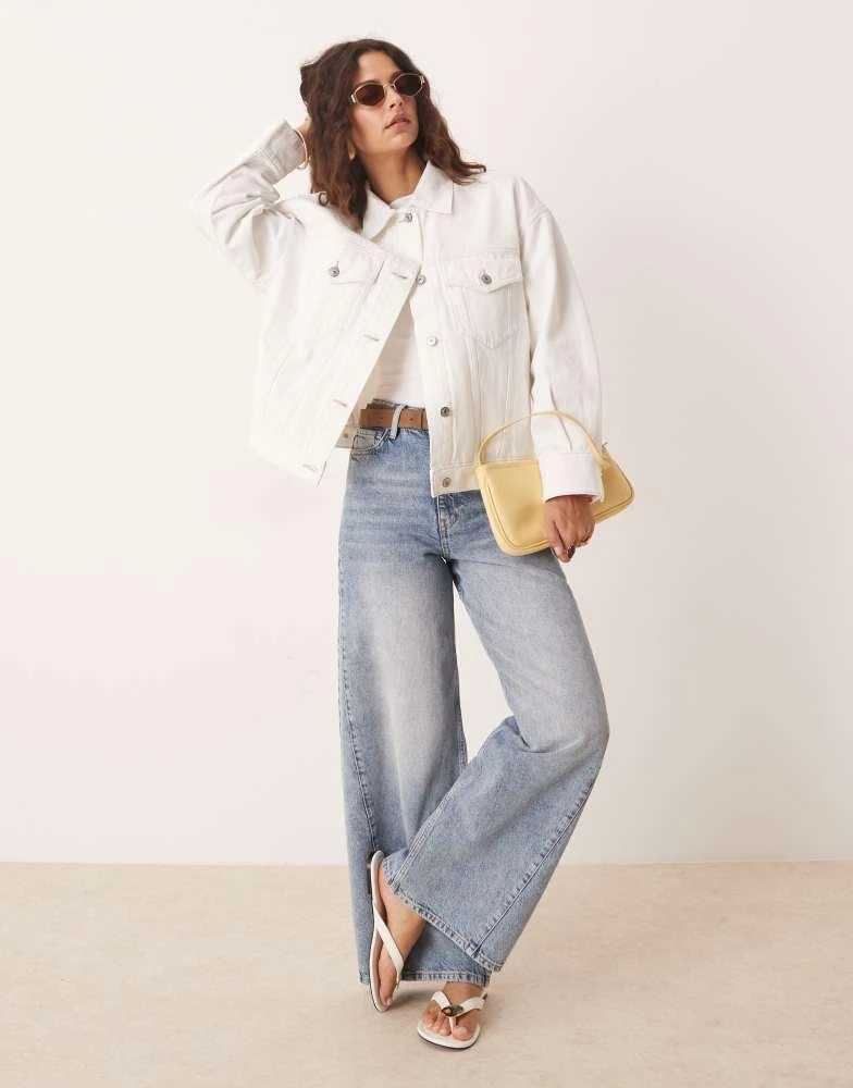 Abercrombie & Fitch Abercrombie & Fitch denim trucker jacket in white 2