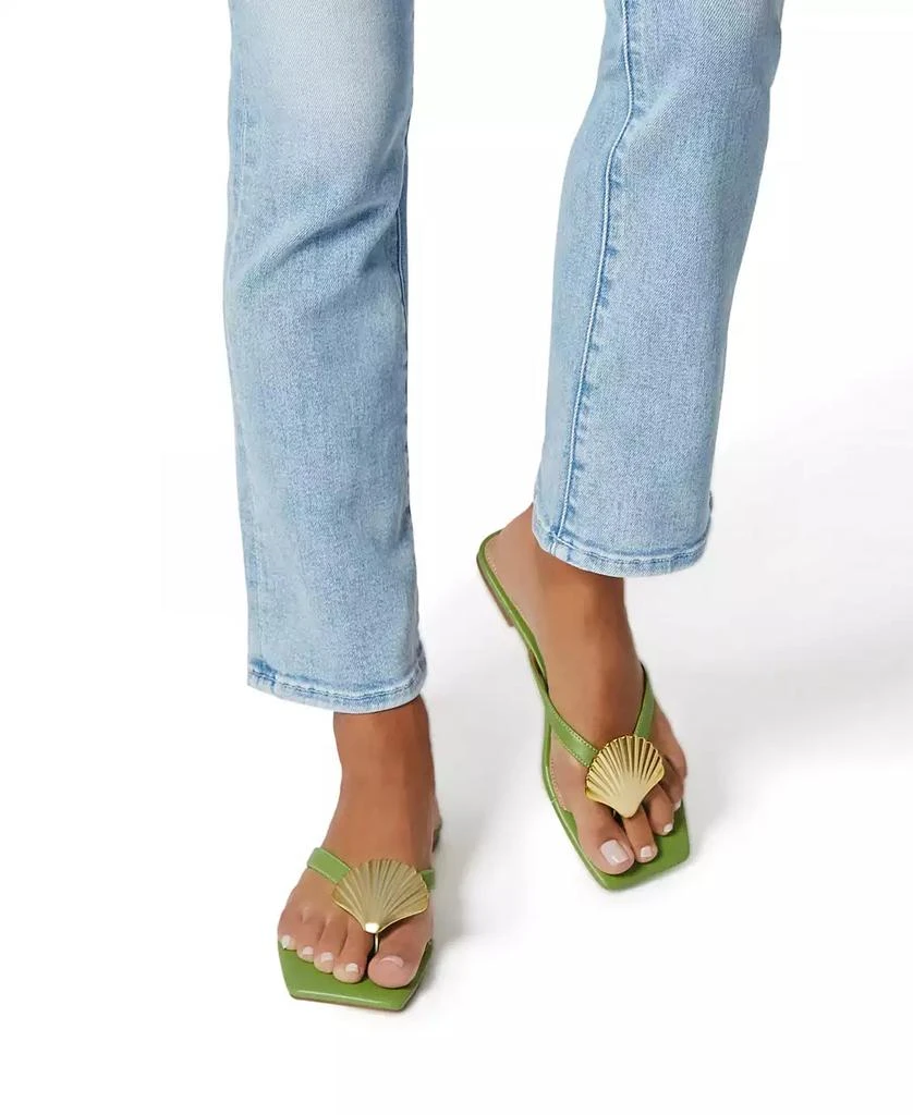 Katy Perry Women's Camie Shell Slip-On Sandals 6