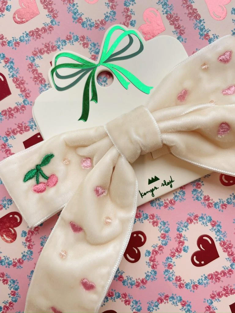 Konges Slojd Girls Velvet Bow Pearly Hair Clip in Ivory 3