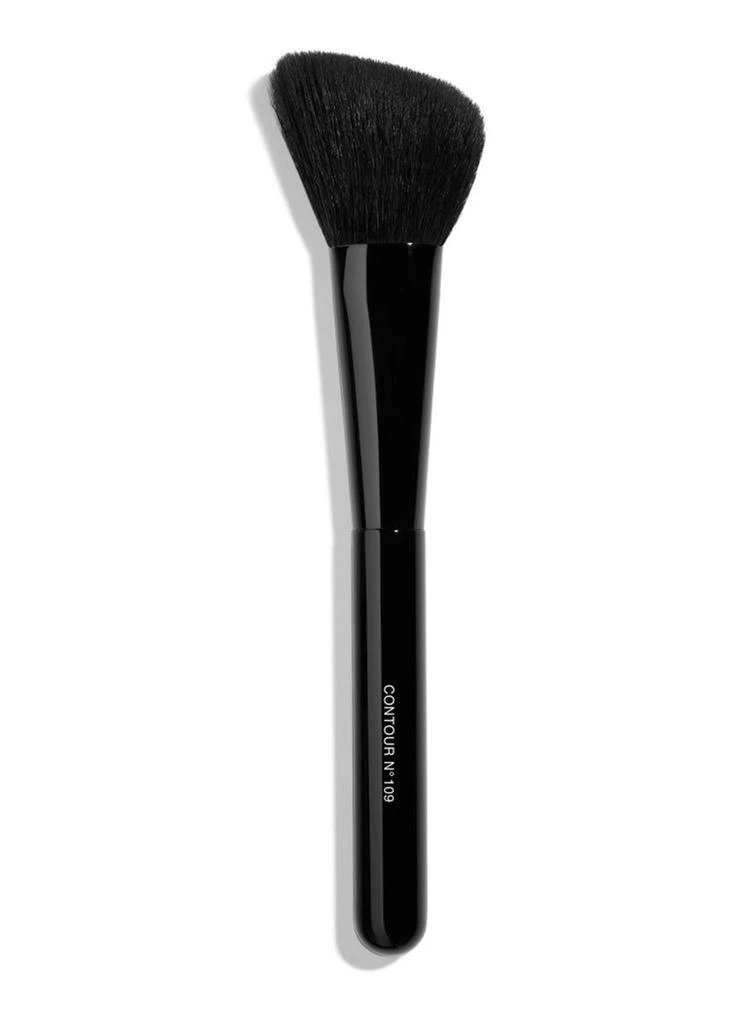 Chanel PINCEAU CONTOUR N°109 ~ Contouring Brush 1