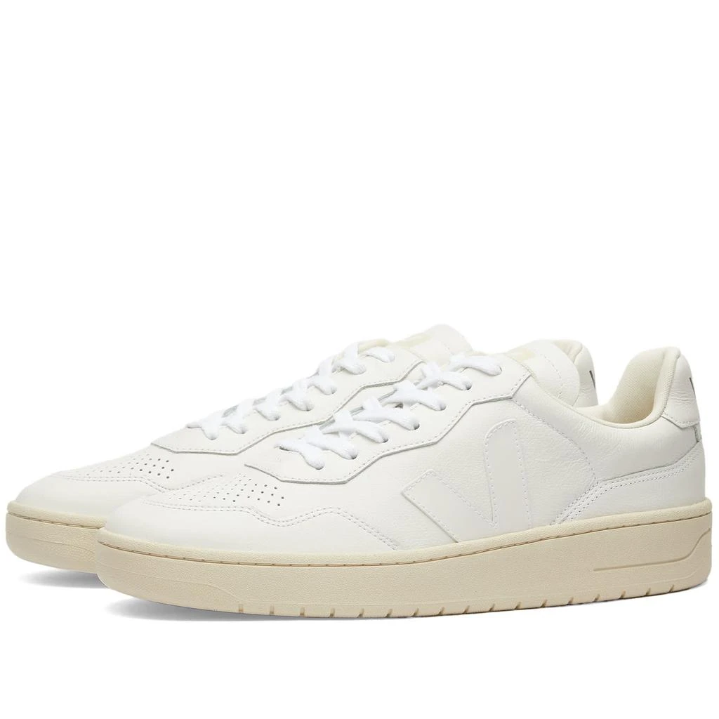 Veja Veja V-90 Organic Leather Sneaker 1