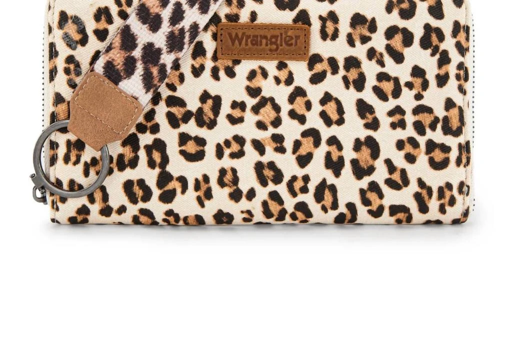 Wrangler Wrangler - Leopard print wristlet wallet